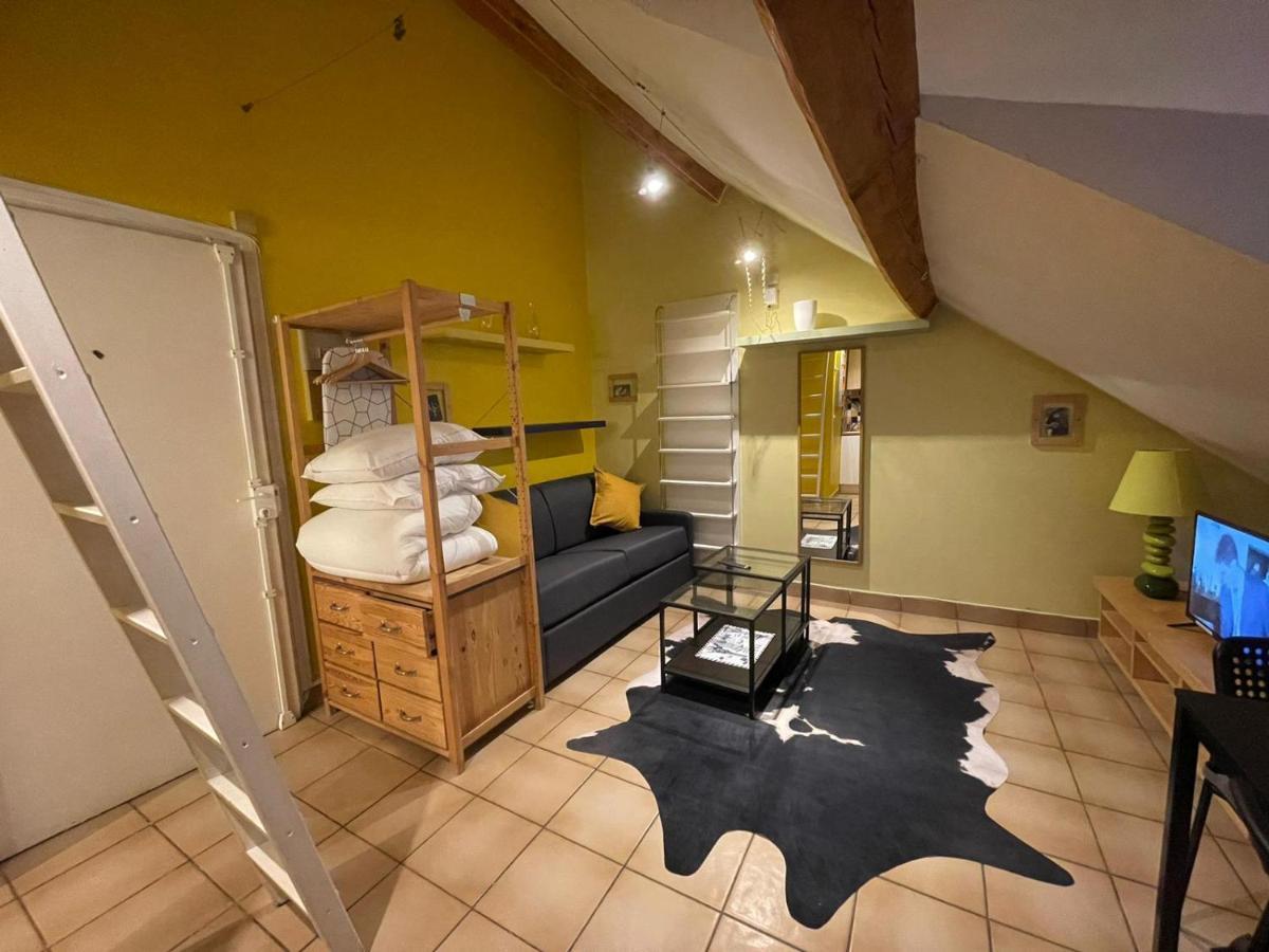 Montmartre Sacre Coeur - Appartement Martyrs ปารีส ภายนอก รูปภาพ